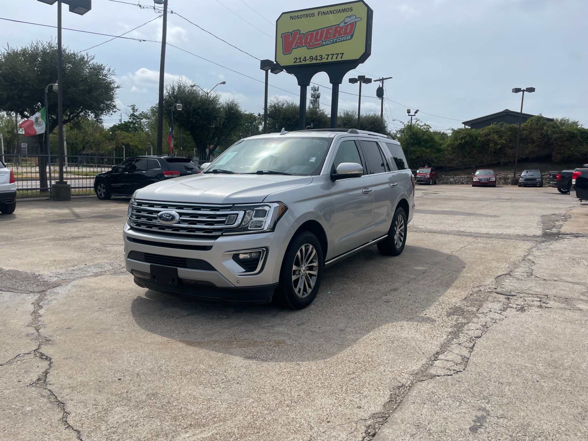 photo of 2018 Ford Expedition Limited 2WD