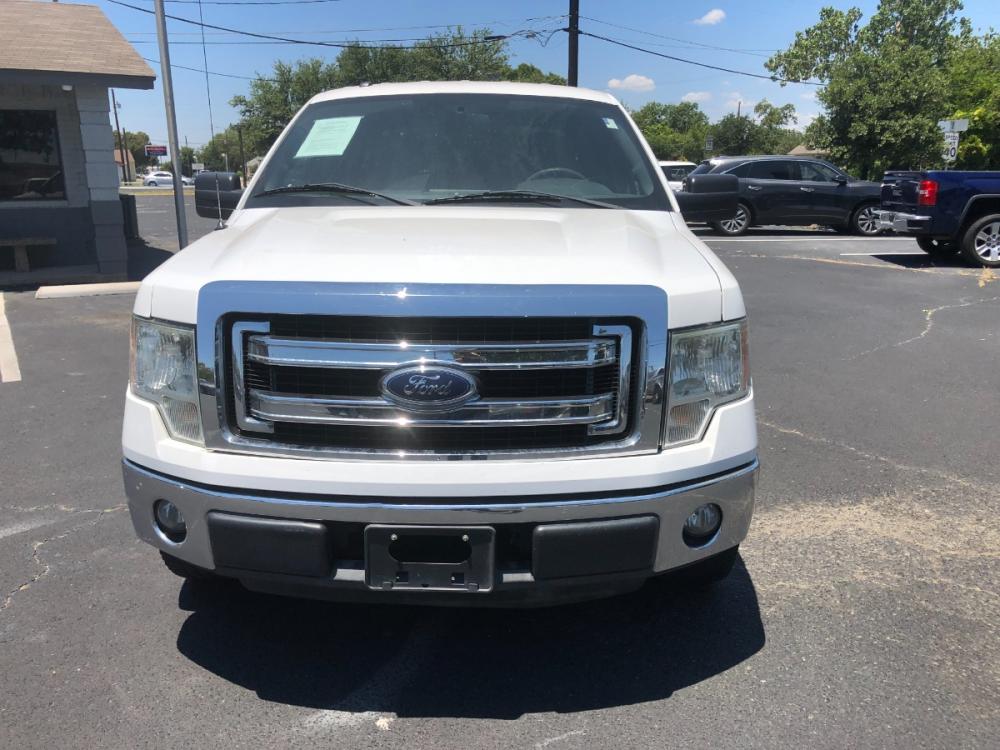 2013 white Ford F-150 FX2 SuperCrew 5.5-ft. Bed 2WD (1FTFW1CF9DF) with an 5.0L V8 engine, 6-Speed Automatic transmission, located at 7512 C F Hawn Fwy, Dallas, TX, 75217, (214) 391-9600, 32.719147, -96.691788 - Photo #0