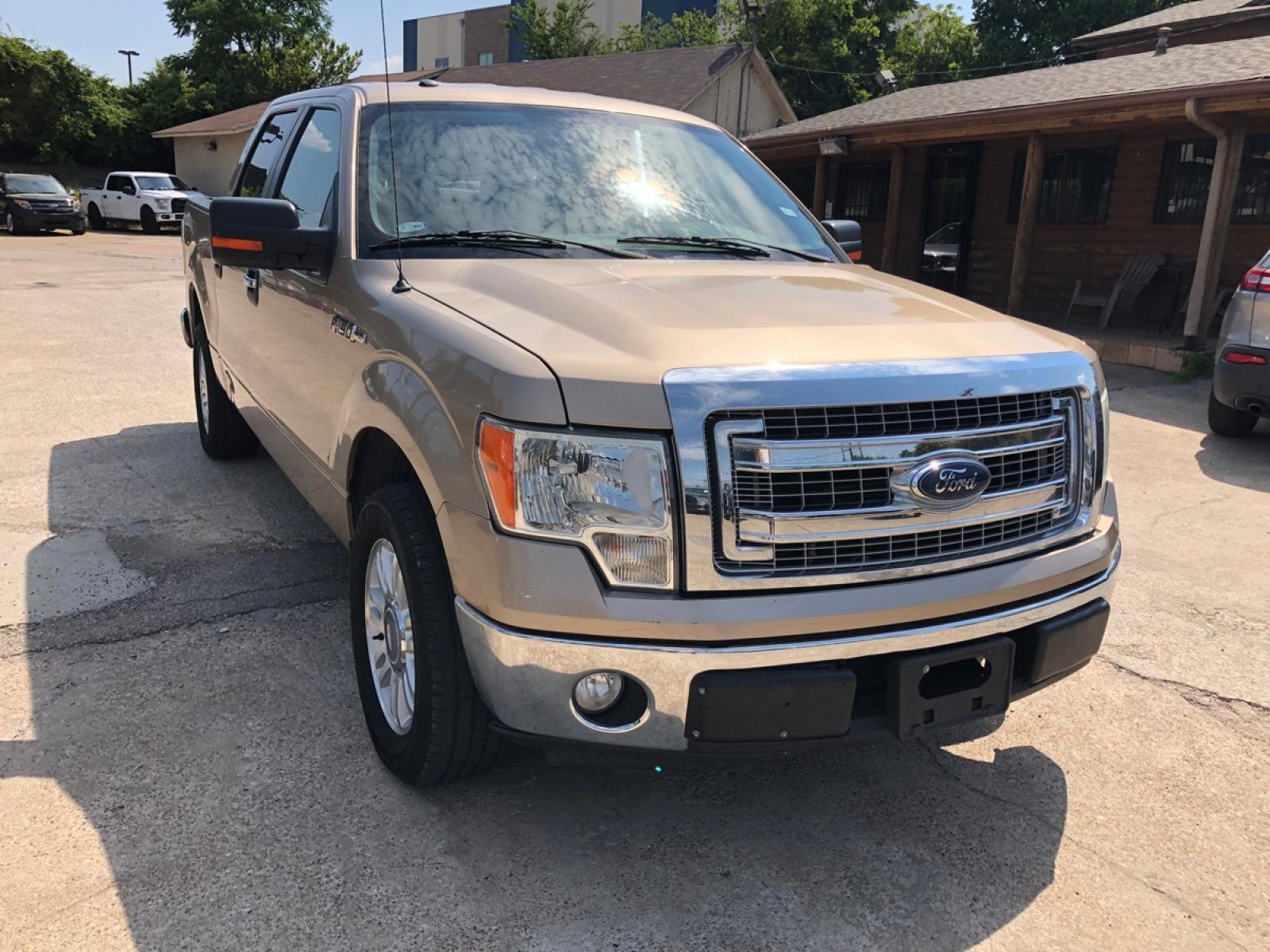 2014 Ford F-150 FX2 SuperCrew 5.5-ft. Bed 2WD (1FTFW1CF1EK) with an 5.0L V8 engine, 6-Speed Automatic transmission, located at 301 S.first st, garland , TX, 75040, (972) 272-8878, 32.910500, -96.631042 - Photo #1