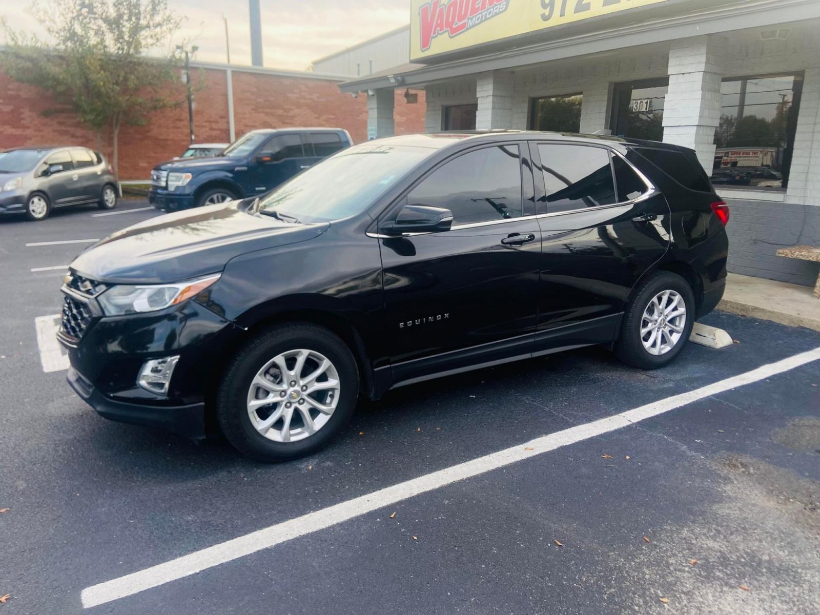 2019 Chevrolet Equinox LT AWD (2GNAXTEV8K6) with an 1.5L L4 DOHC 16V TURBO engine, 6A transmission, located at 301 S.first st, garland , TX, 75040, (972) 272-8878, 32.910500, -96.631042 - Photo #1