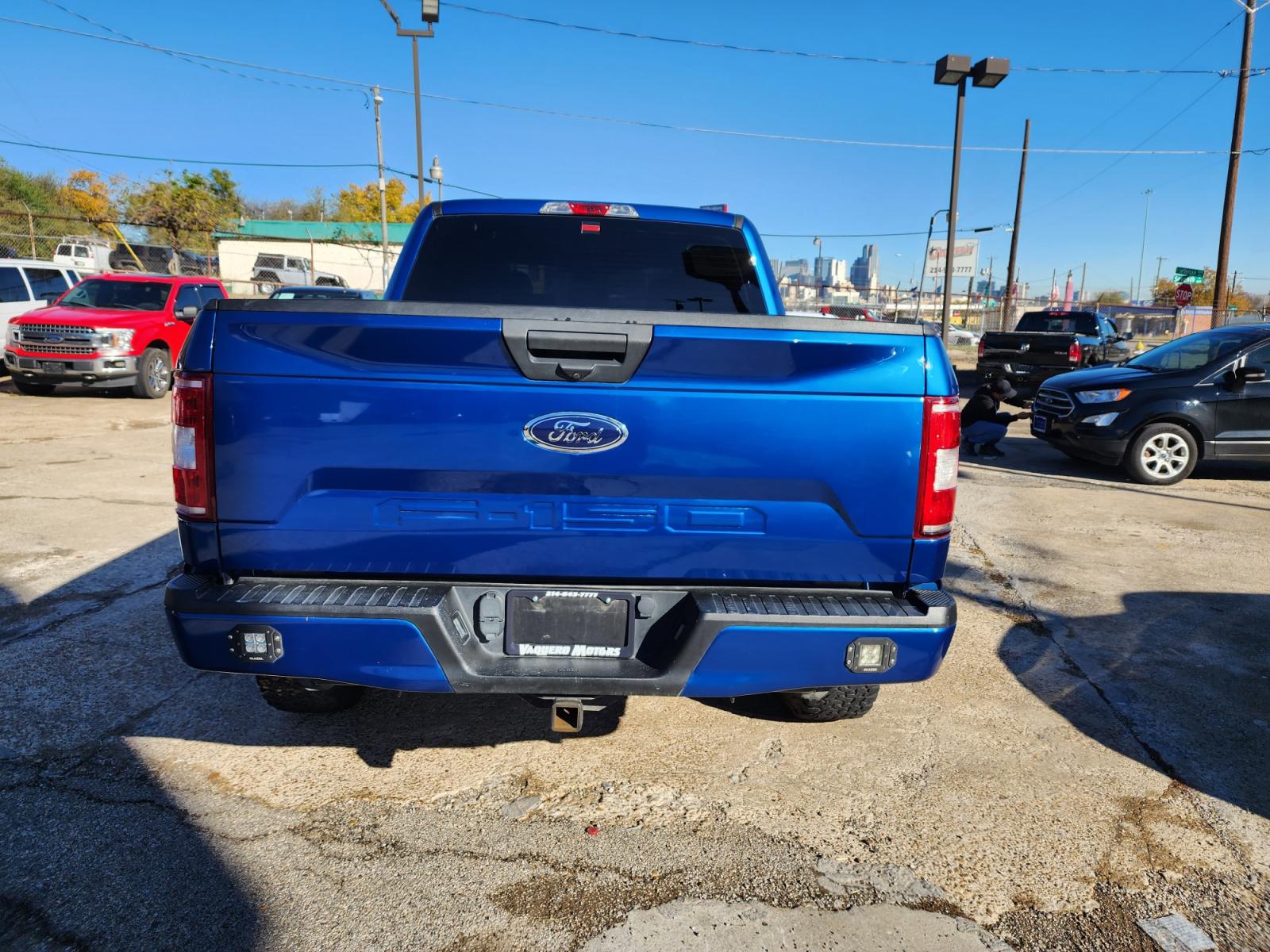 2018 Ford F-150 King-Ranch SuperCrew 5.5-ft. 2WD (1FTEW1E55JF) with an 5.0L V8 OHV 32V engine, 6A transmission, located at 945 E. Jefferson Blvd, Dallas, TX, 75203, (214) 943-7777, 32.752514, -96.811630 - Photo #3