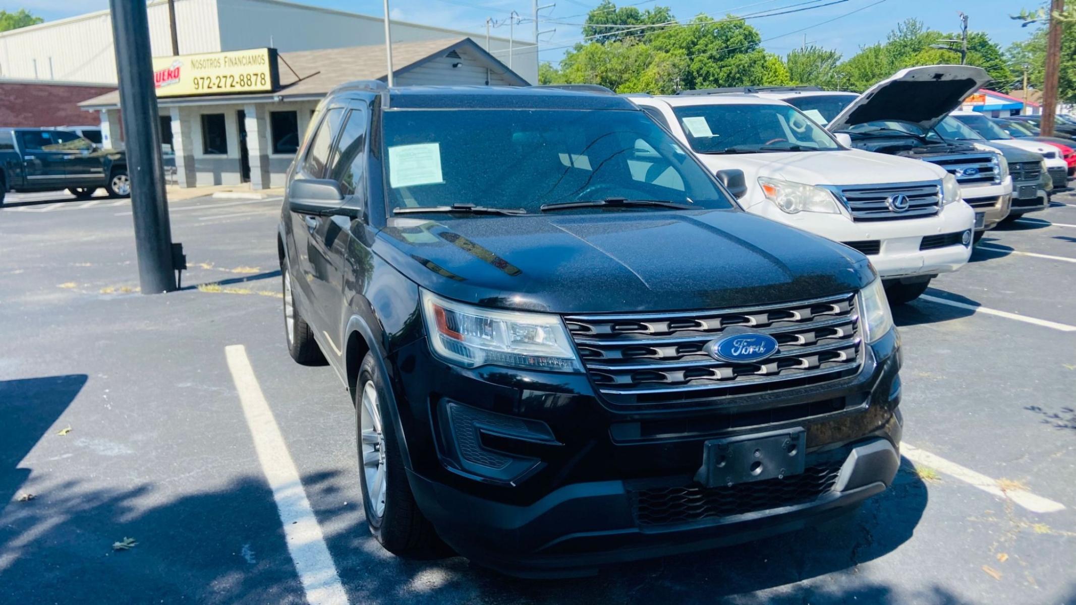 2016 Ford Explorer Base FWD (1FM5K7B8XGG) with an 3.5L V6 DOHC 24V engine, 6A transmission, located at 301 S.first st, garland , TX, 75040, (972) 272-8878, 32.910500, -96.631042 - Photo #0