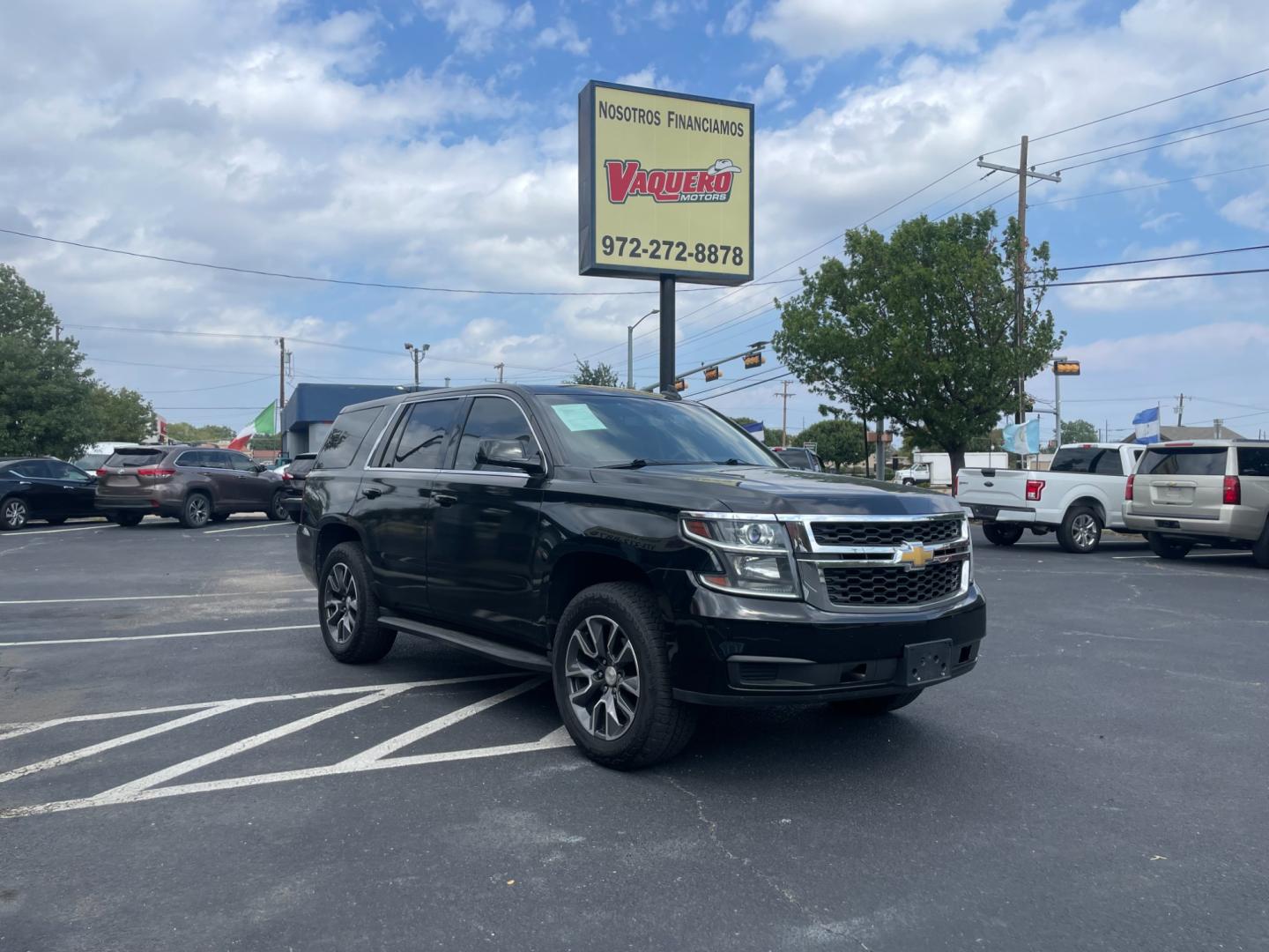2015 Chevrolet Tahoe 2WD Police (1GNLC2ECXFR) with an 5.3L V8 OHV 16V engine, 6-Speed Automatic transmission, located at 301 S.first st, garland , TX, 75040, (972) 272-8878, 32.910500, -96.631042 - Photo#3