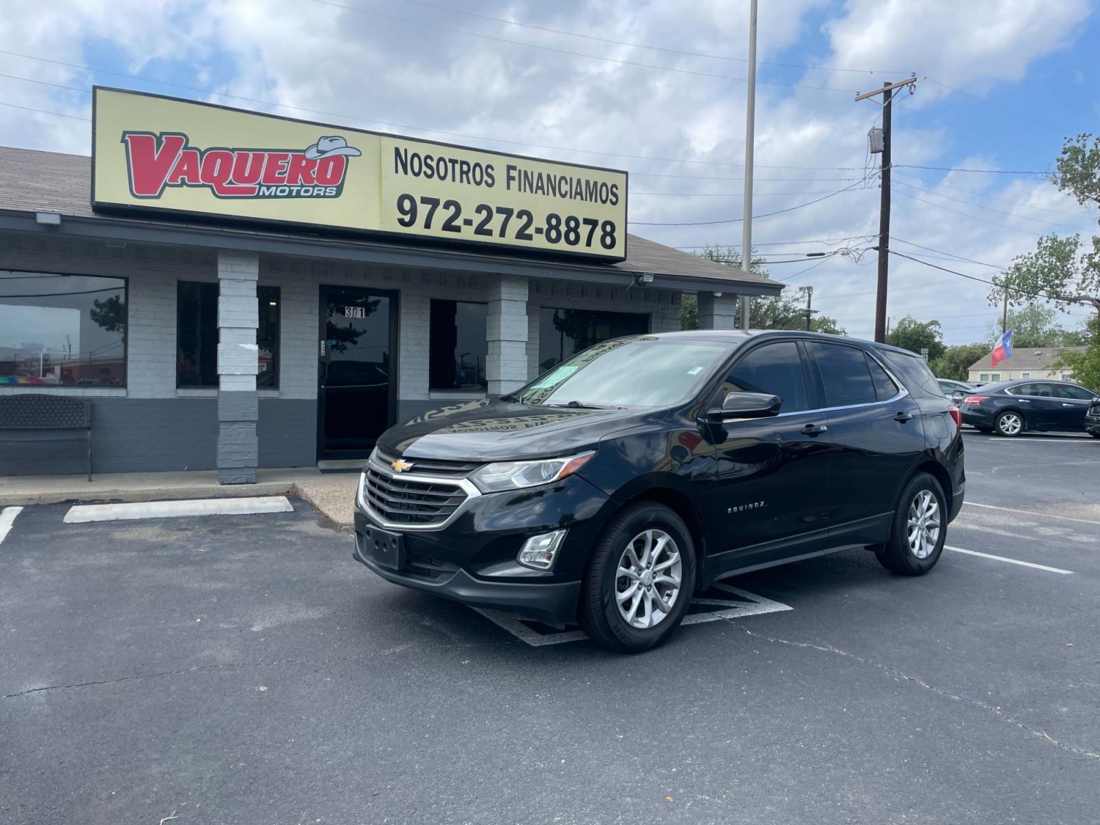 2018 Chevrolet Equinox LT 2WD (2GNAXJEV3J6) with an 1.5L L4 DIR DOHC 16V TURBO engine, 6A transmission, located at 301 S.first st, garland , TX, 75040, (972) 272-8878, 32.910500, -96.631042 - Photo #0
