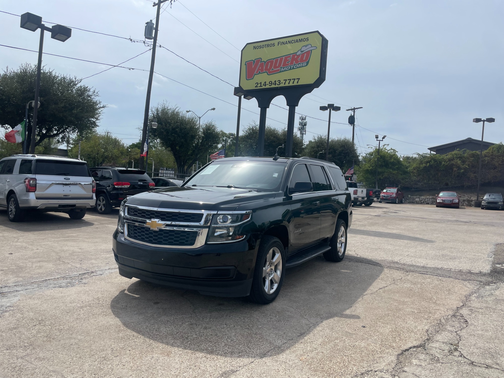 photo of 2015 Chevrolet Tahoe LT 4WD