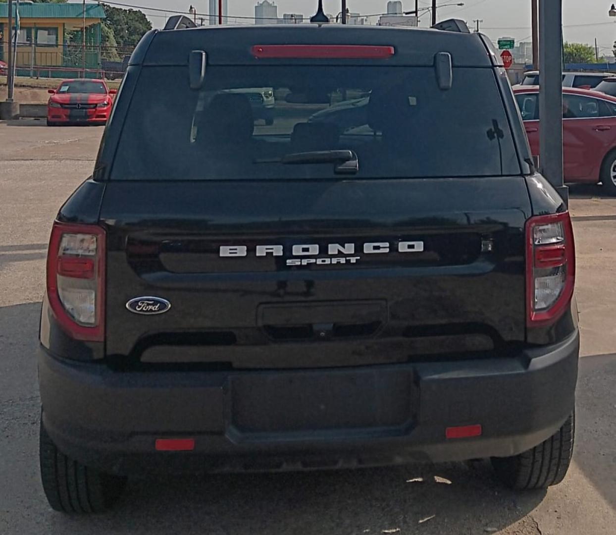 2021 Black Ford Bronco Sport Big Bend (3FMCR9B64MR) with an 1.5L L3 engine, 8A transmission, located at 945 E. Jefferson Blvd, Dallas, TX, 75203, (214) 943-7777, 32.752514, -96.811630 - Photo#3