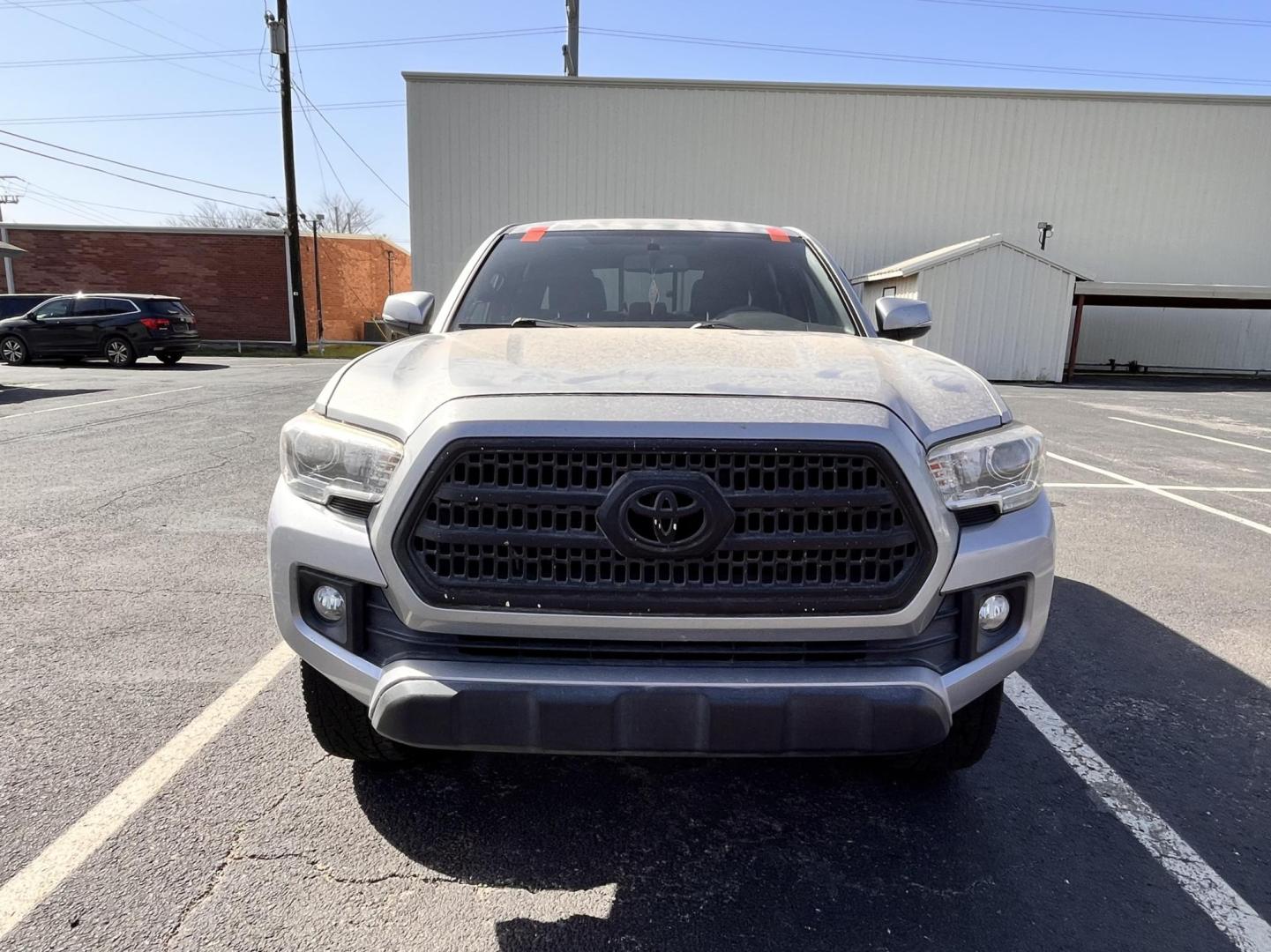 2016 Silver Toyota Tacoma SR5 Double Cab Long Bed V6 5AT 2WD (3TMAZ5CN7GM) with an 3.6L V6 DOHC 24V engine, 5A transmission, located at 945 E. Jefferson Blvd, Dallas, TX, 75203, (214) 943-7777, 32.752514, -96.811630 - Photo#1