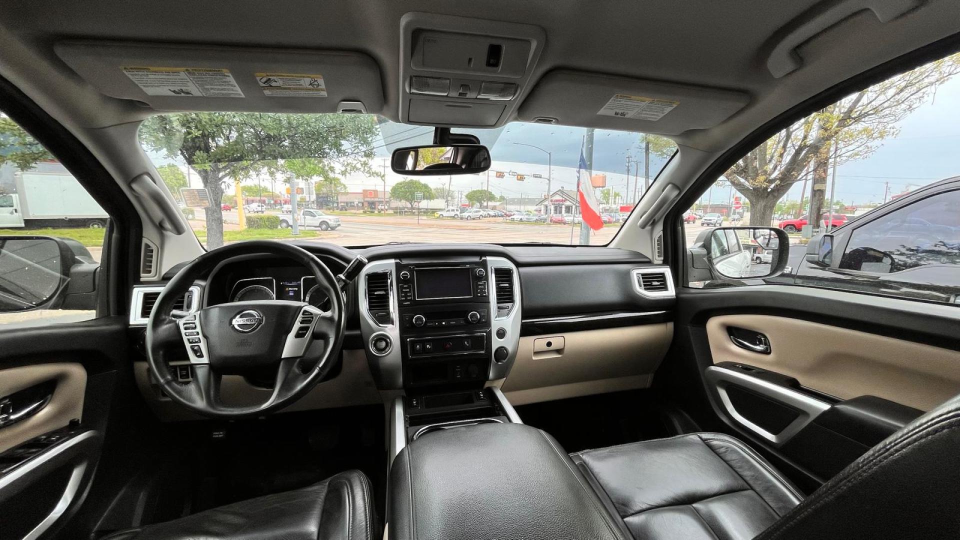 2017 White Nissan Titan S Crew Cab 2WD (1N6AA1E68HN) with an 5.6L V8 DOHC 32V engine, 6A transmission, located at 945 E. Jefferson Blvd, Dallas, TX, 75203, (214) 943-7777, 32.752514, -96.811630 - Photo#4