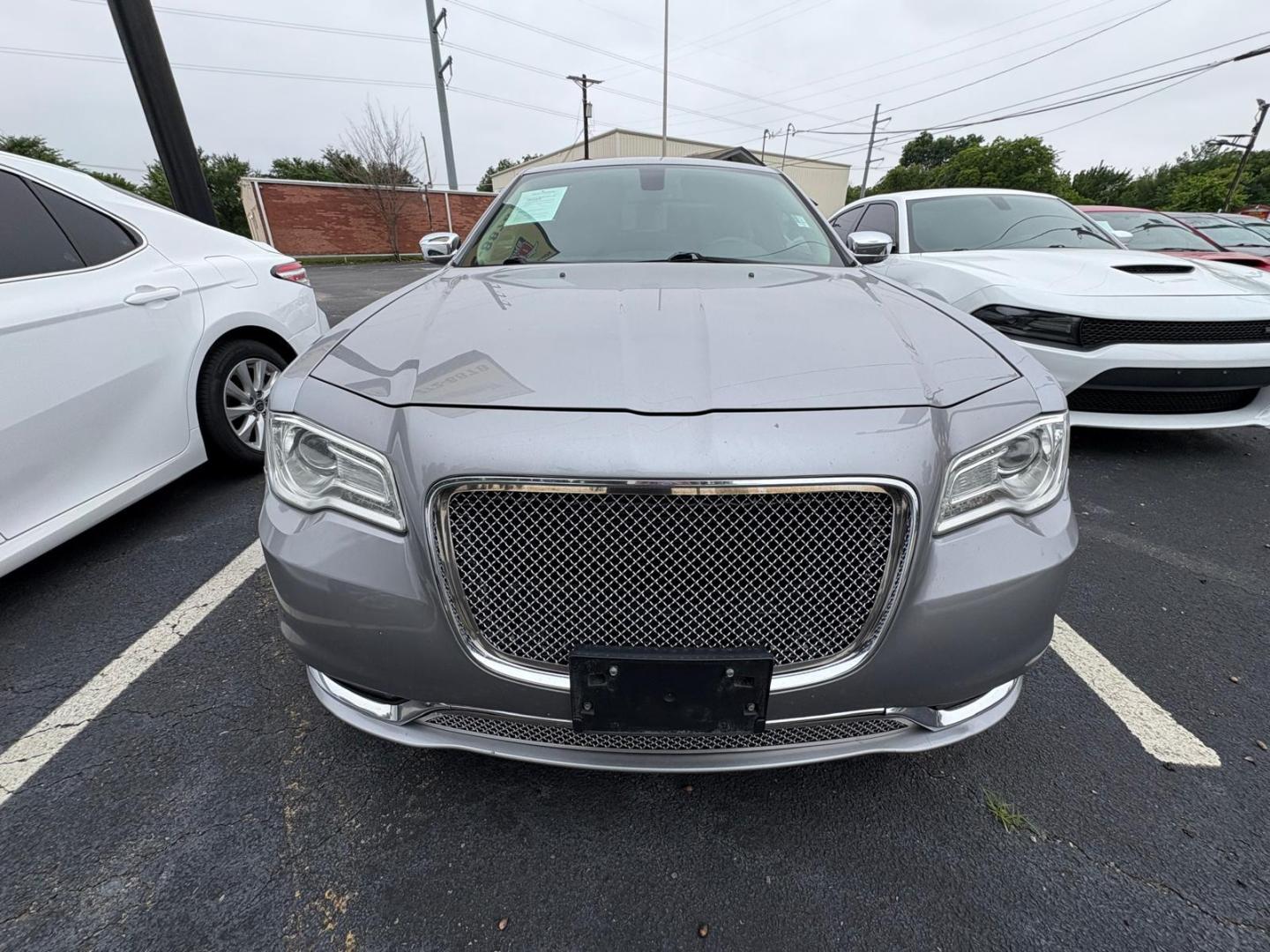 2017 Silver /Black Chrysler 300 Limited RWD (2C3CCAAG3HH) with an 3.6L V6 SOHC 24V engine, 8A transmission, located at 945 E. Jefferson Blvd, Dallas, TX, 75203, (214) 943-7777, 32.752514, -96.811630 - Photo#1