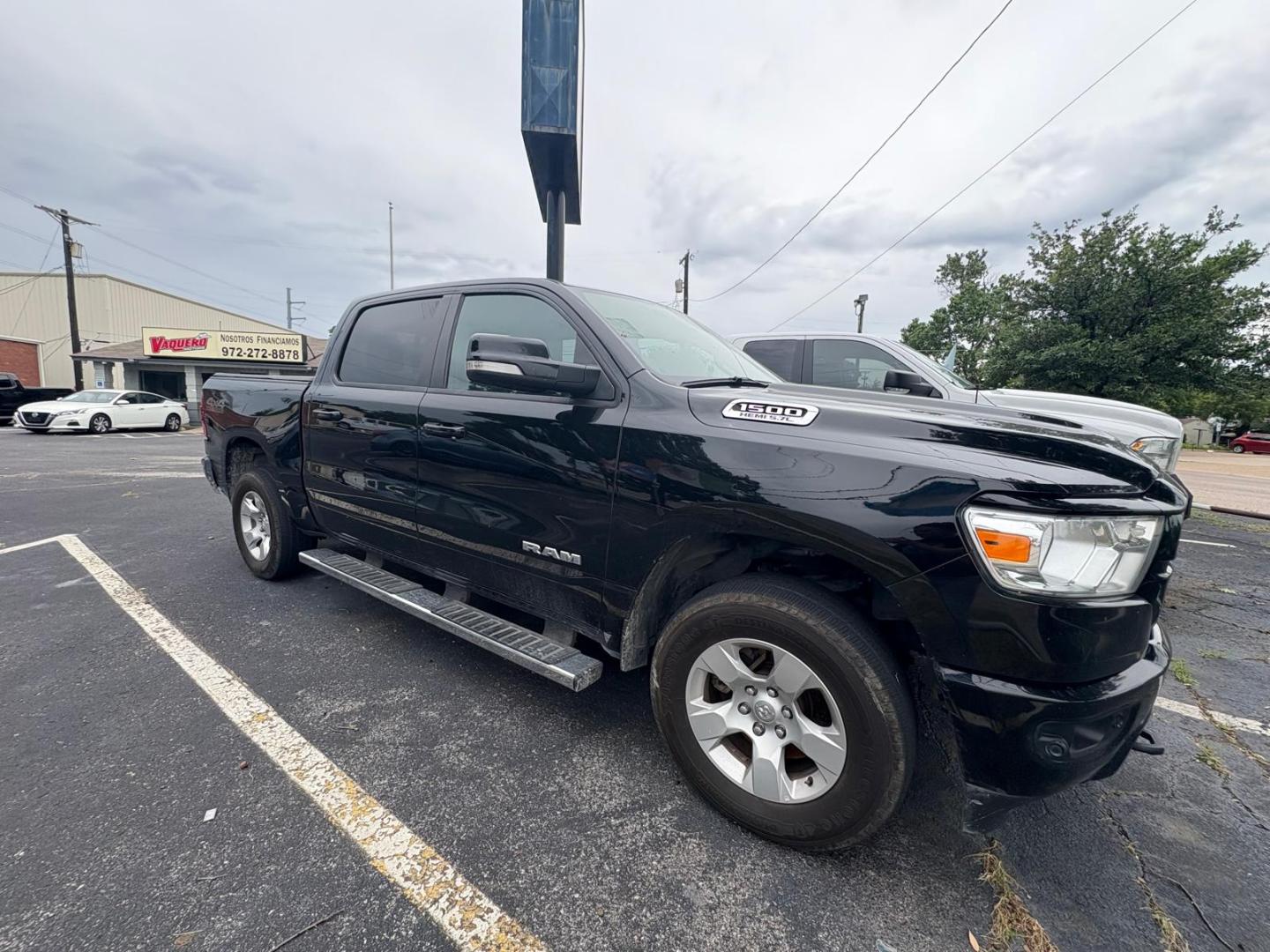 2020 Black RAM 1500 Big Horn Crew Cab SWB 4WD (1C6SRFFT3LN) with an 5.7L V8 OHV 16V engine, 8A transmission, located at 945 E. Jefferson Blvd, Dallas, TX, 75203, (214) 943-7777, 32.752514, -96.811630 - Photo#2
