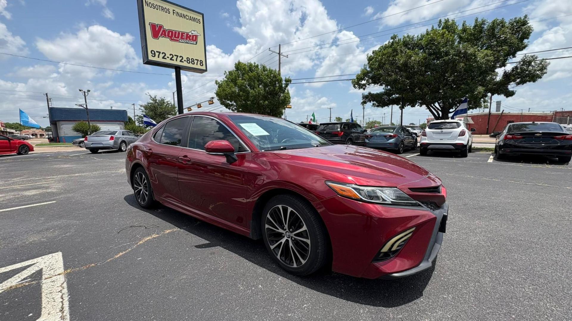 2018 Red Toyota Camry LE (4T1B11HK6JU) with an 2.5L L4 DOHC 16V engine, 8A transmission, located at 945 E. Jefferson Blvd, Dallas, TX, 75203, (214) 943-7777, 32.752514, -96.811630 - Photo#2
