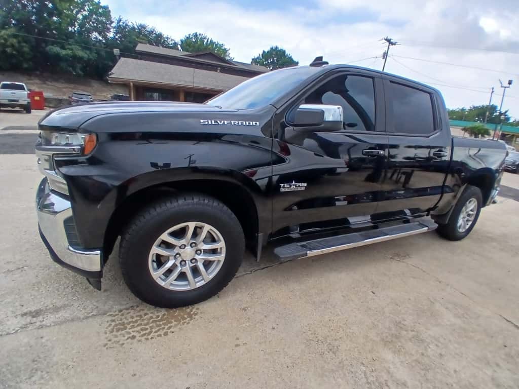 photo of 2019 Chevrolet Silverado 1500 LT Crew Cab 2WD