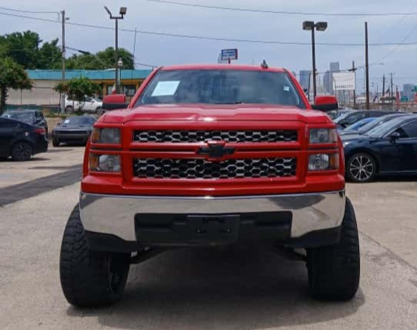 2015 Red Chevrolet Silverado 1500 LT Crew Cab 4WD (3GCUKREC4FG) with an 5.3L V8 OHV 16V engine, 6-Speed Automatic transmission, located at 945 E. Jefferson Blvd, Dallas, TX, 75203, (214) 943-7777, 32.752514, -96.811630 - Photo#1