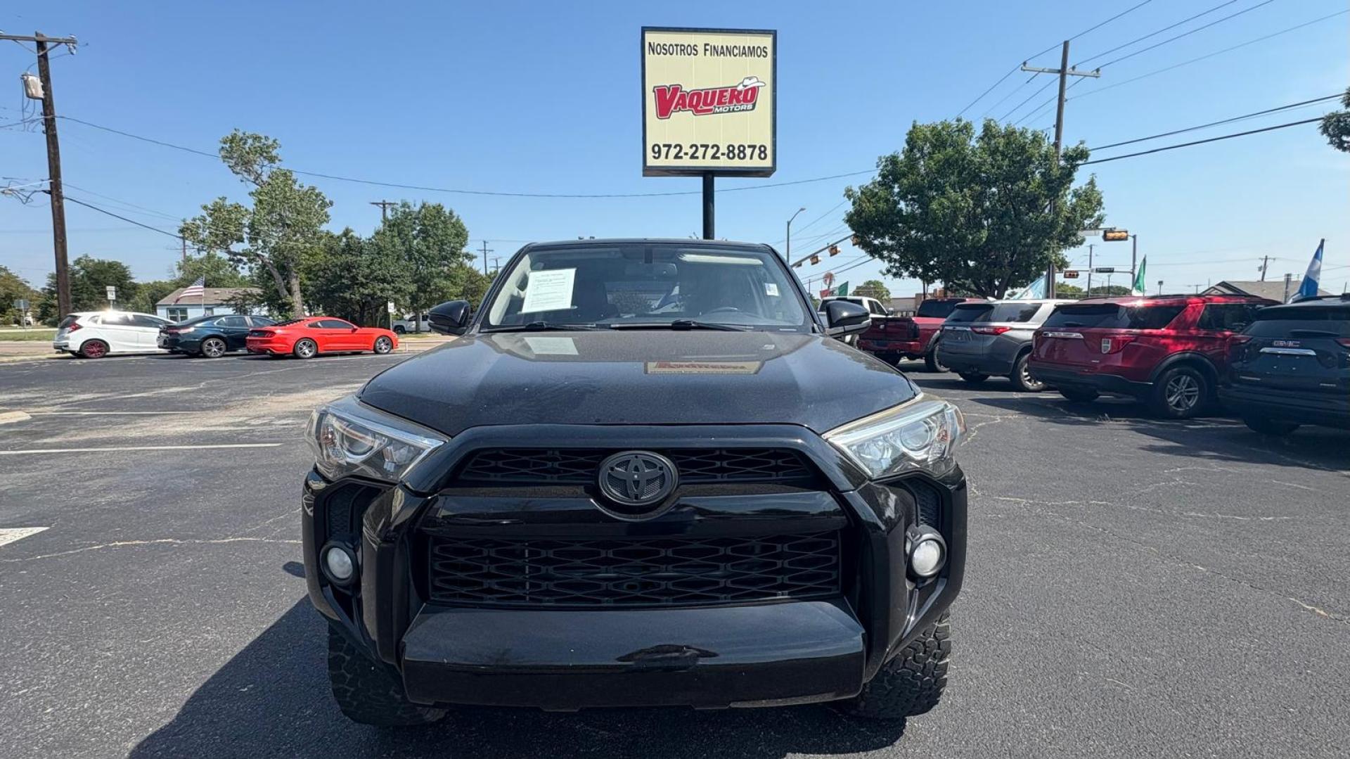 2016 Black Toyota 4Runner SR5 4WD (JTEBU5JR9G5) with an 4.0L V6 DOHC 24V engine, 5A transmission, located at 945 E. Jefferson Blvd, Dallas, TX, 75203, (214) 943-7777, 32.752514, -96.811630 - Photo#1